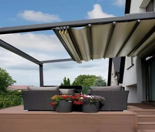 Tek Tuşla Açılan Pergola Tente Konforu